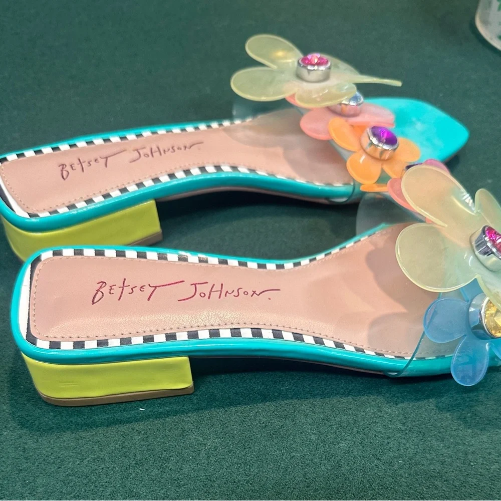 Brand new Betsy Johnson flats - Picture 4 of 5